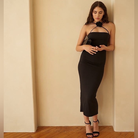 Black Bodycon Corsage Rosette Midi Dress - Picture 3 of 13